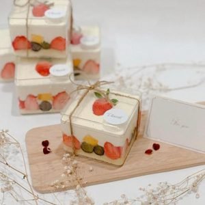 Fresh Fruits Cake in a Box